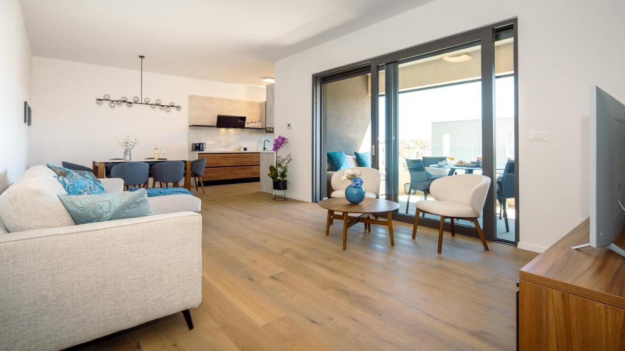 Pr Premium Apartment Ровинь Экстерьер фото