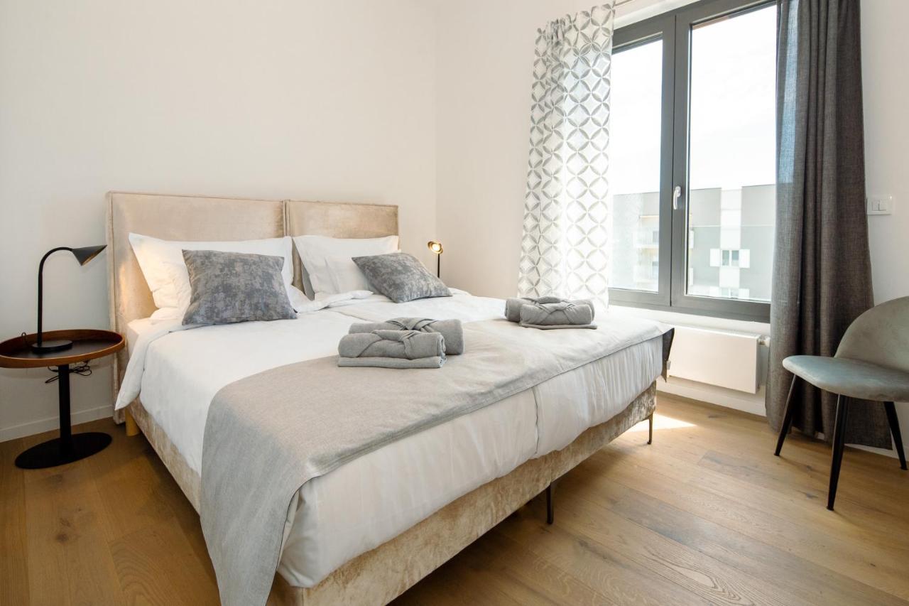 Pr Premium Apartment Ровинь Экстерьер фото